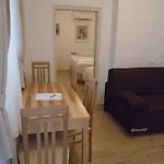 Alo Apartments Vila Klara